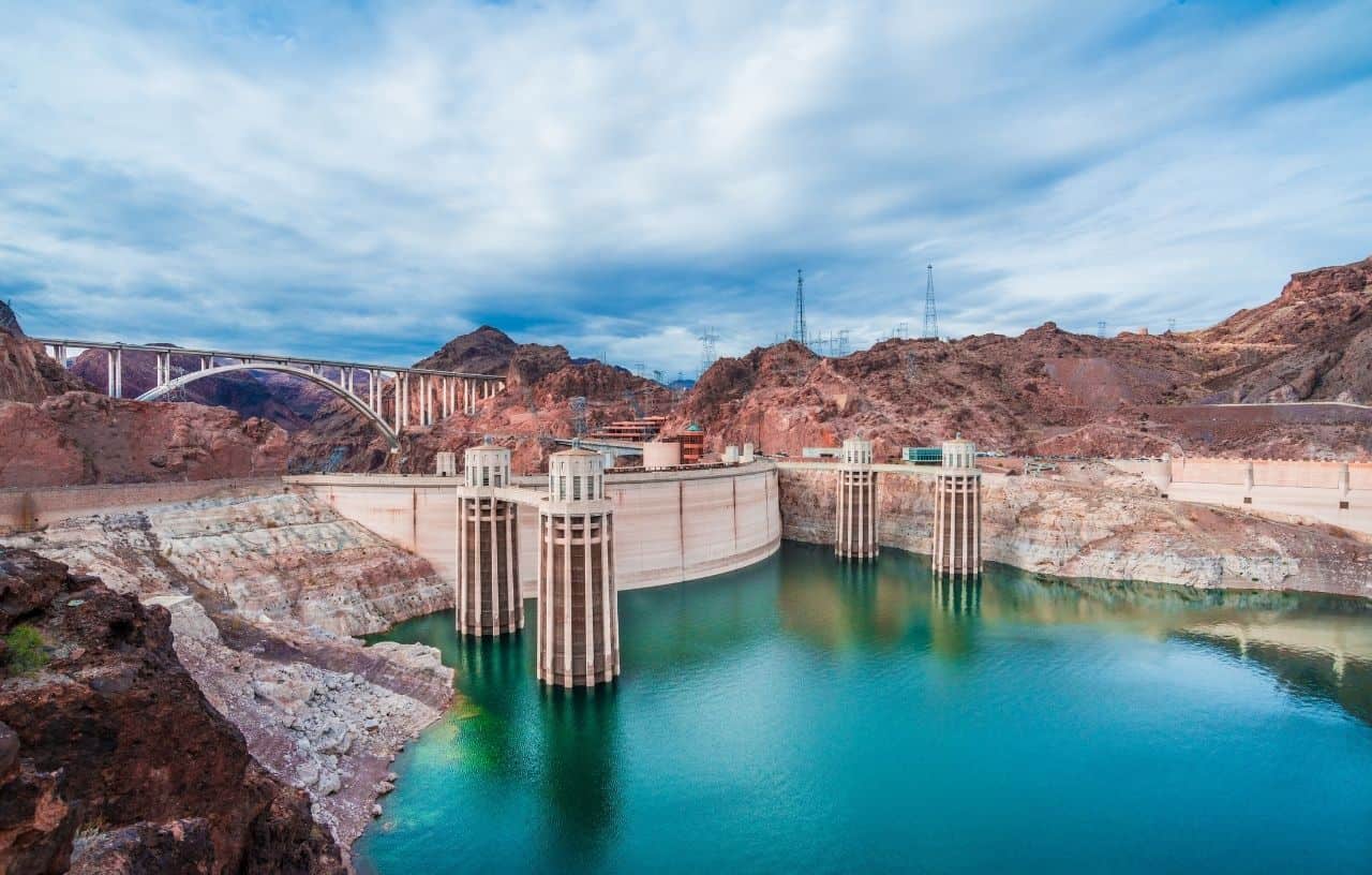 Day trip from Las Vegas to see Hoover Dam and Lake Mead on a tour